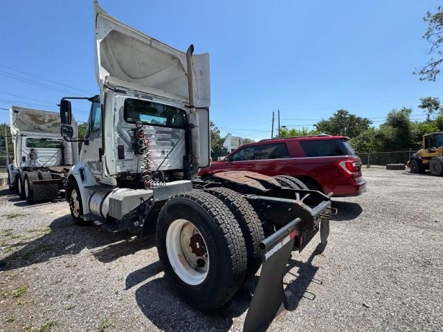 2005 International 8000 8600