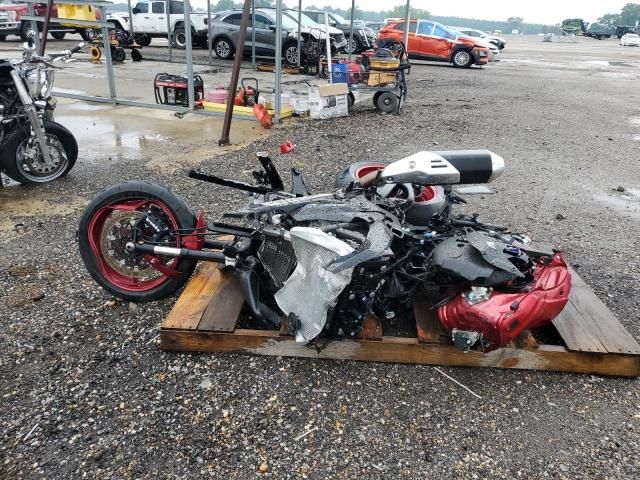 2025 Suzuki Gsx-r1000