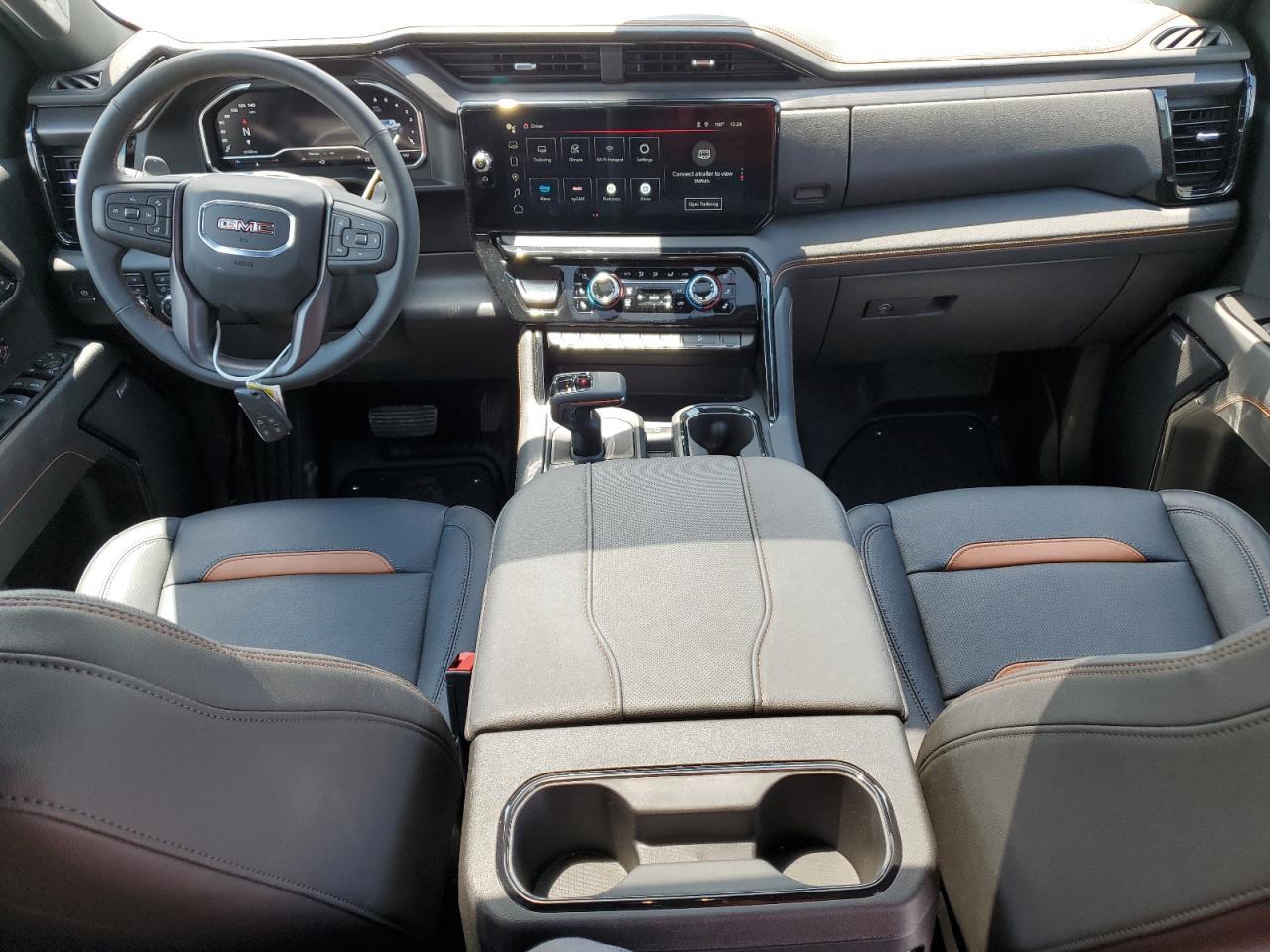 2025 GMC Sierra K1500 AT4