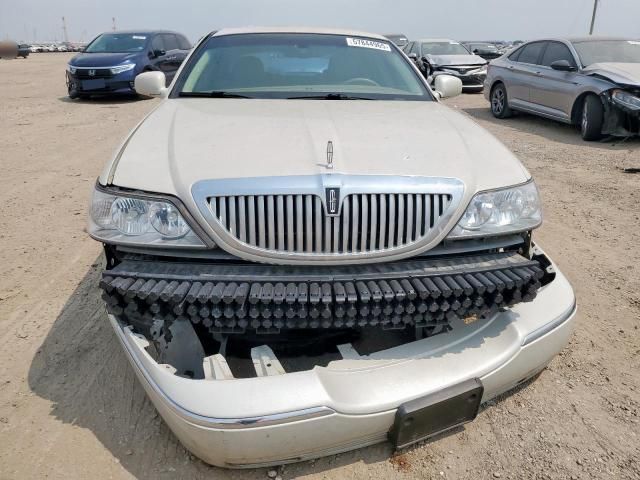 2007 Lincoln Town Car Designer