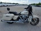 2022 Harley-Davidson Flhx