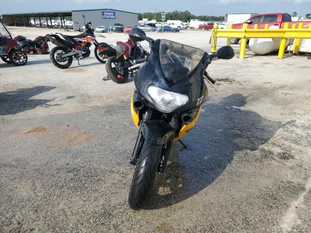 2000 Triumph TT600
