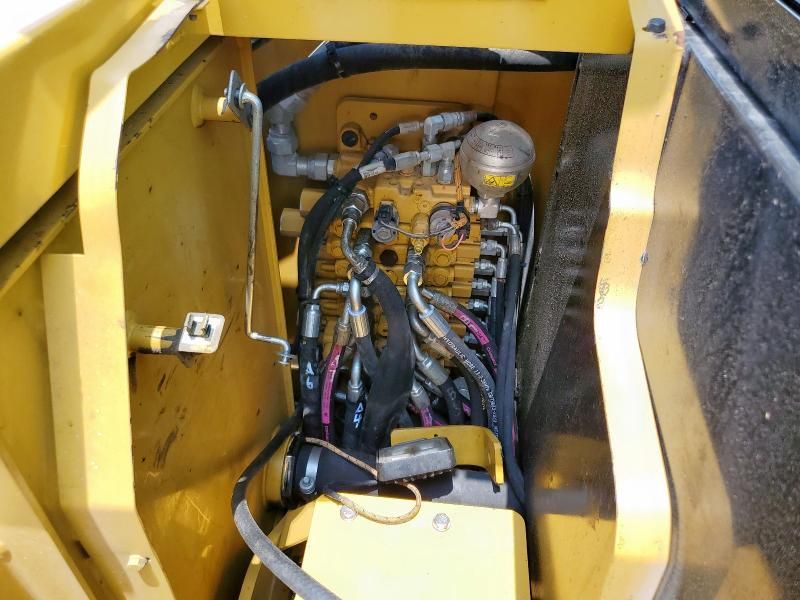 2018 Caterpillar 2018 Caterillar 305.5E2