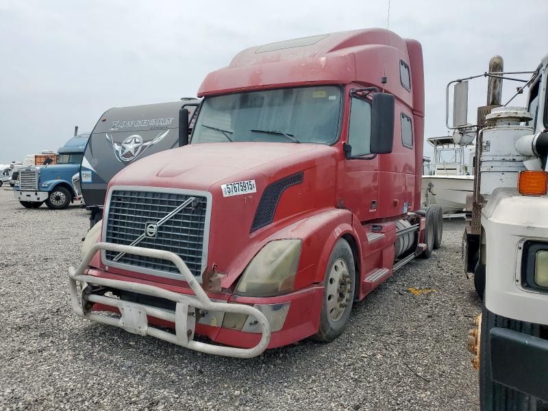 2007 Volvo VNL Semi Truck