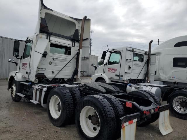 2015 Volvo VN VNL