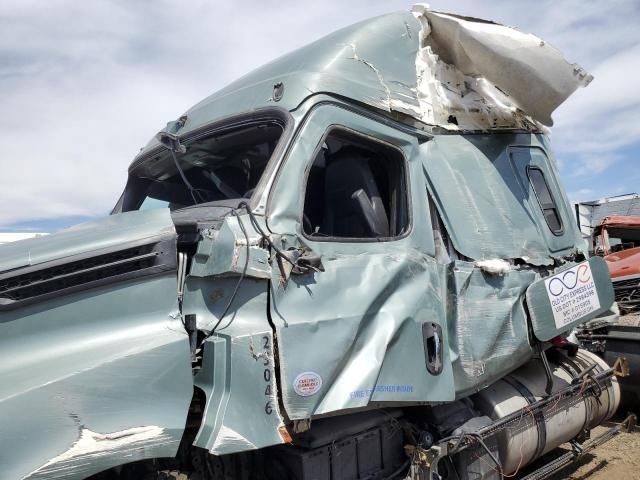 2019 Freightliner Cascadia 126 Semi Truck