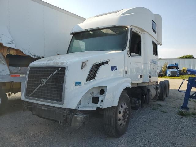 2017 Volvo VNL Semi Truck