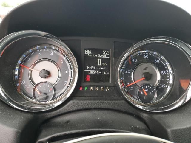 2014 Chrysler Town & Country S