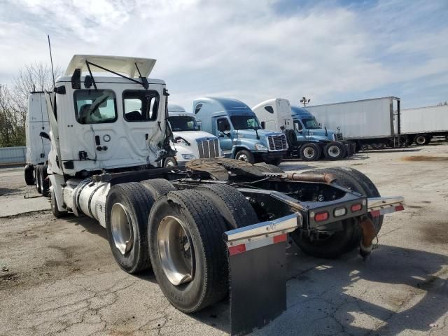 2021 Freightliner Cascadia 126