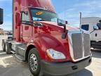 2017 Kenworth Construction T680