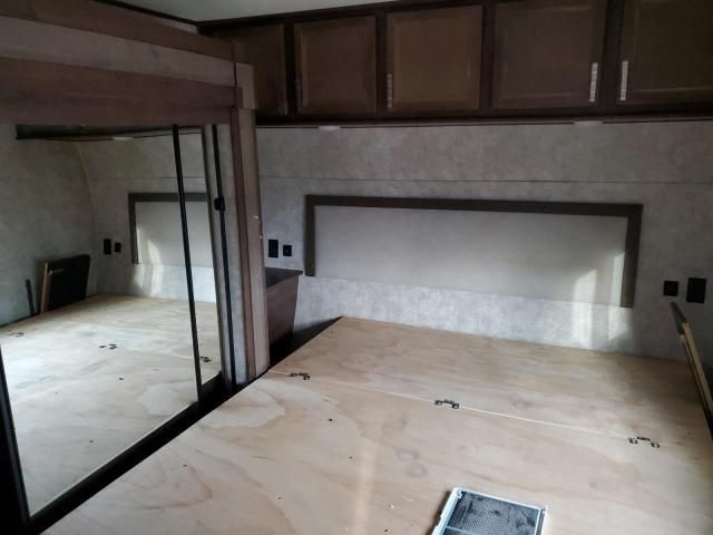 2018 Forest River 5th Wheel