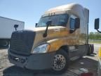2015 Freightliner Cascadia Semi Truck