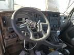 2014 Kenworth T680 Semi Truck