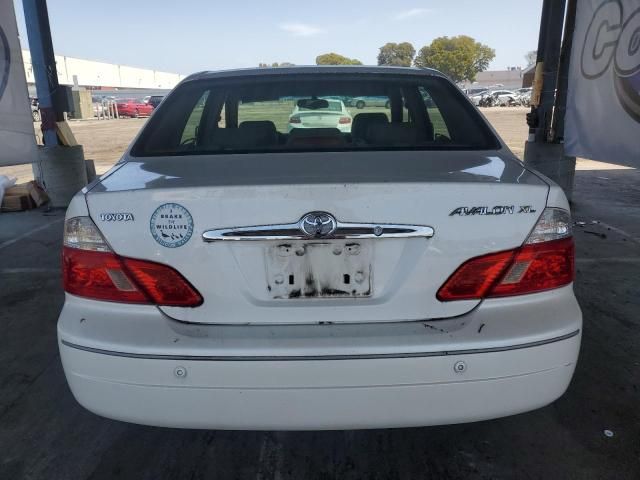 2004 Toyota Avalon XL