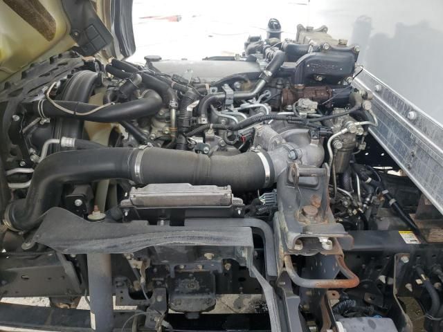 2013 Isuzu NPR HD