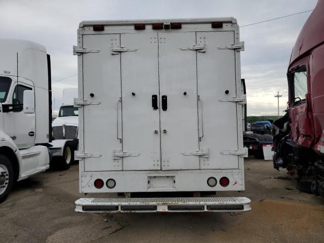 2001 Freightliner Chassis M Line WALK-IN Van