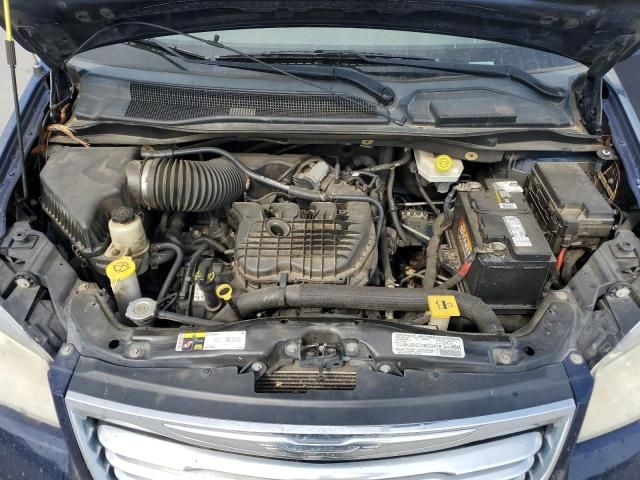 2013 Chrysler Town & Country Limited