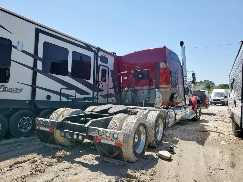 2016 Kenworth W9 Semi Truck