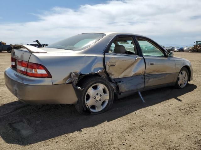 2000 Lexus ES 300