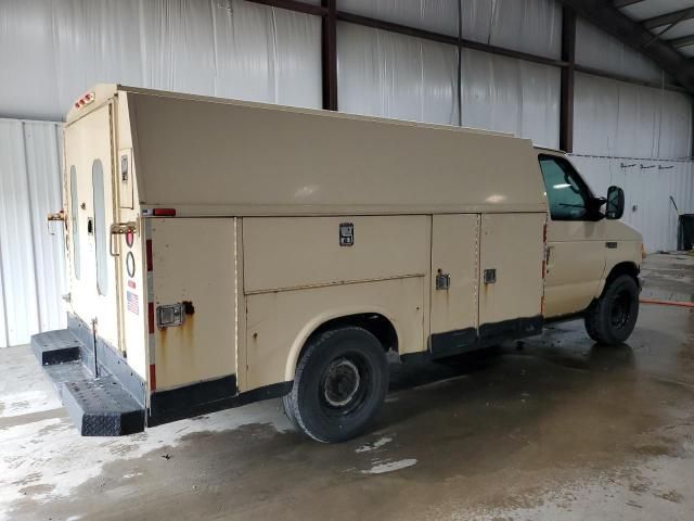 2005 Ford Econoline E350 Super Duty Cutaway Van