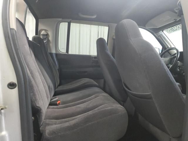 2004 Dodge Dakota Quad Sport