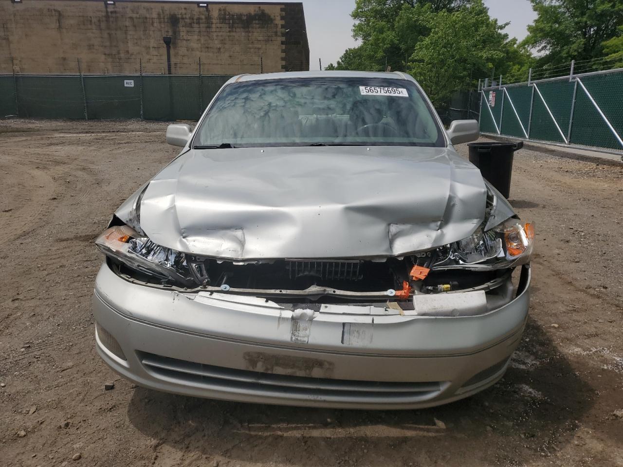 2000 Toyota Avalon xl