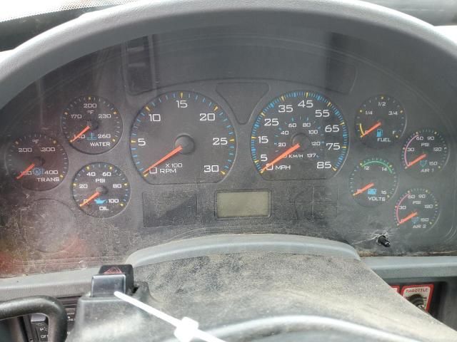 2003 International 7400 Refuse Truck