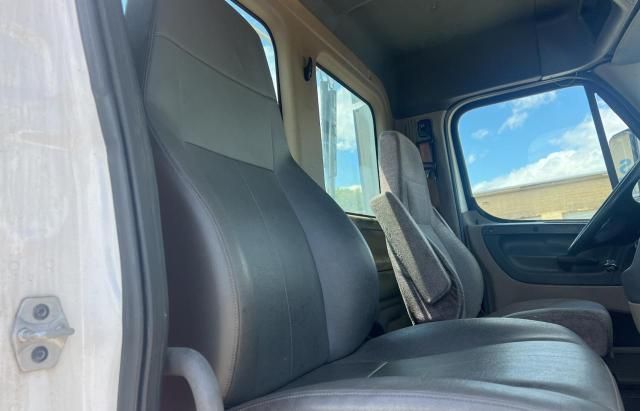 2014 Freightliner Cascadia 125