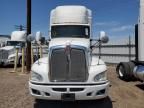 2013 Kenworth T600 Semi Truck
