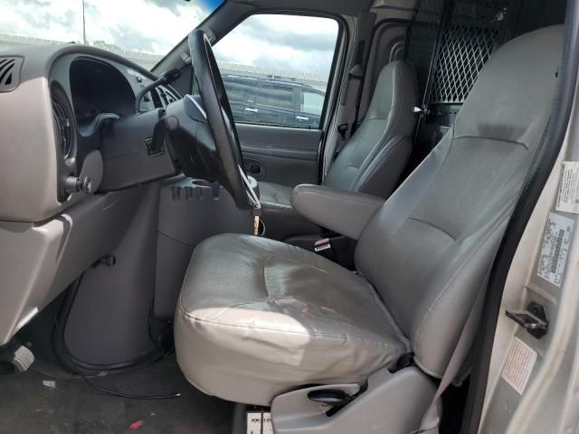 2001 Ford Econoline E150 Van