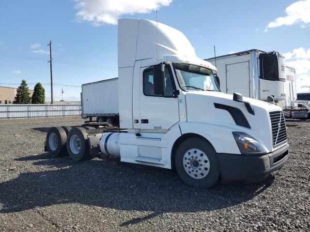 2018 Volvo VNL Semi Truck
