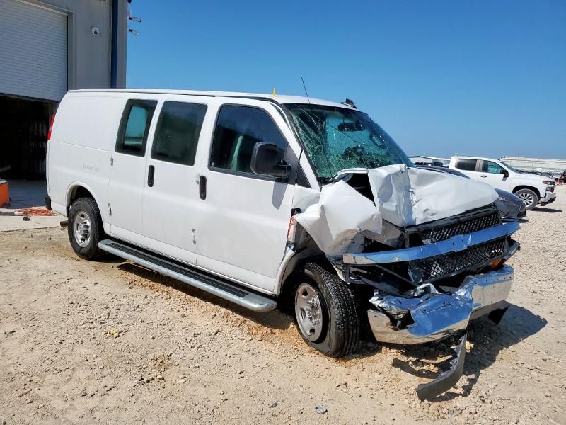 2024 Chevrolet Express G2500