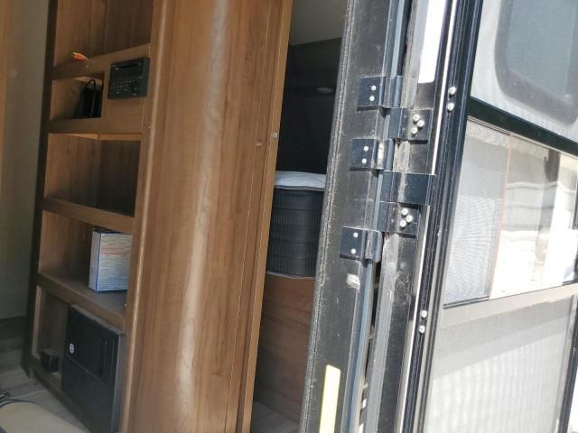 2018 Dutchmen Travel Trailer