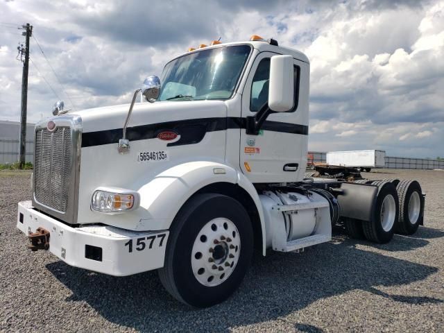 2015 Peterbilt 567