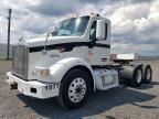 2015 Peterbilt 567