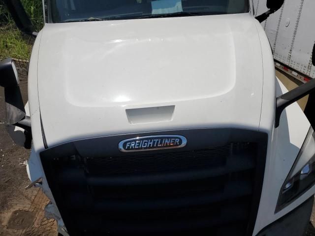 2022 Freightliner Cascadia 126 Semi Truck