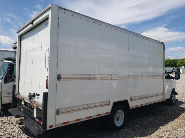 2022 GMC Savana Cutaway G3500