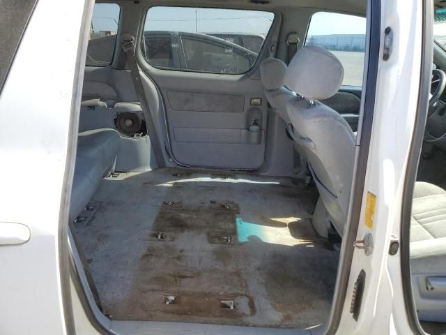 2000 Toyota Sienna LE