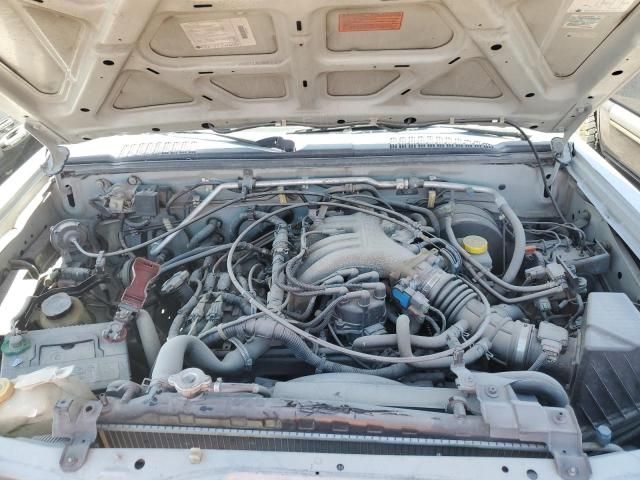 2000 Nissan Xterra XE