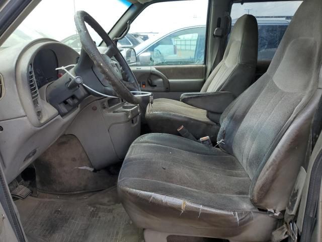 2001 GMC Safari XT