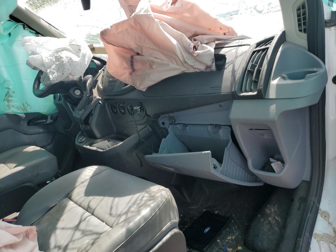 2018 Ford Transit T-250