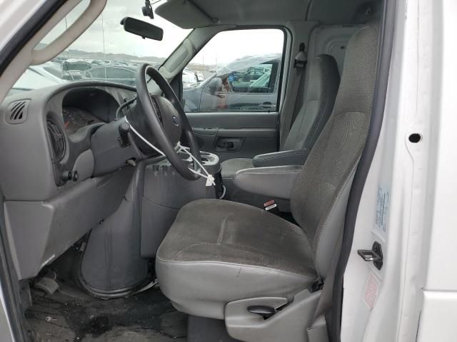 2004 Ford Econoline E150 Van