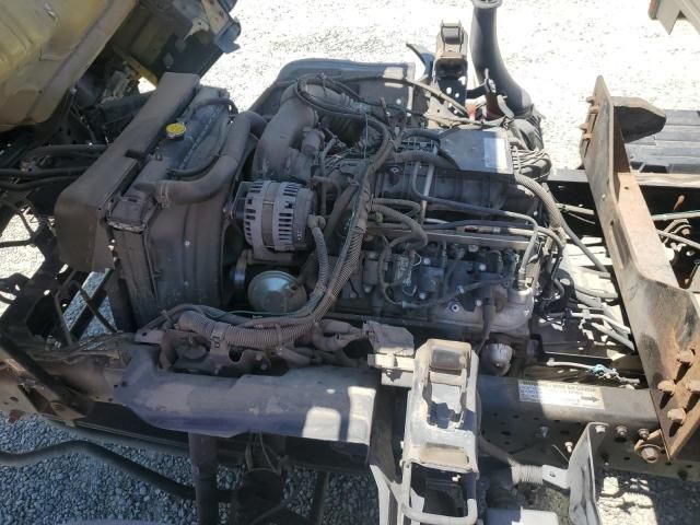2019 Isuzu NPR HD