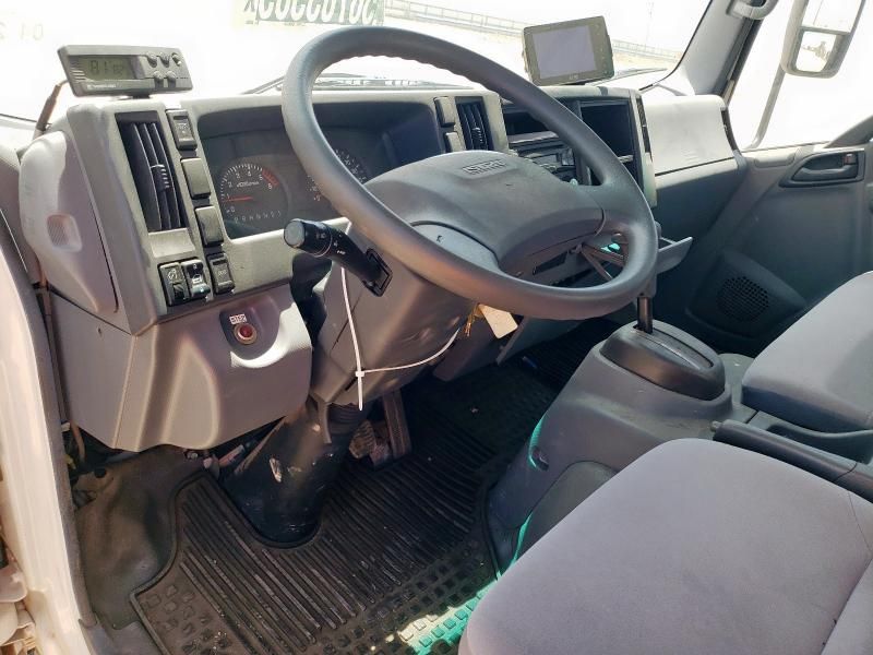 2016 Isuzu NPR