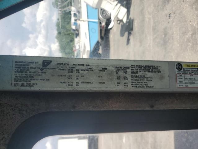 2006 Freightliner Chassis M Line WALK-IN Van