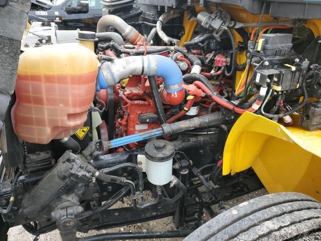 2019 International 4000 4300