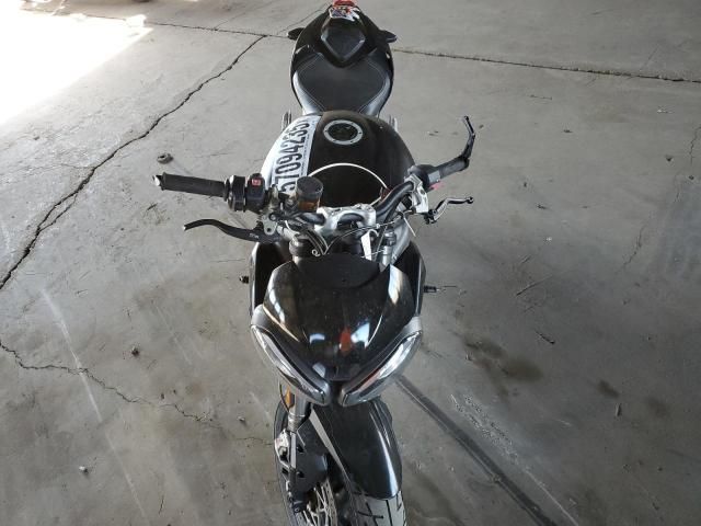 2020 Triumph Street Triple RS