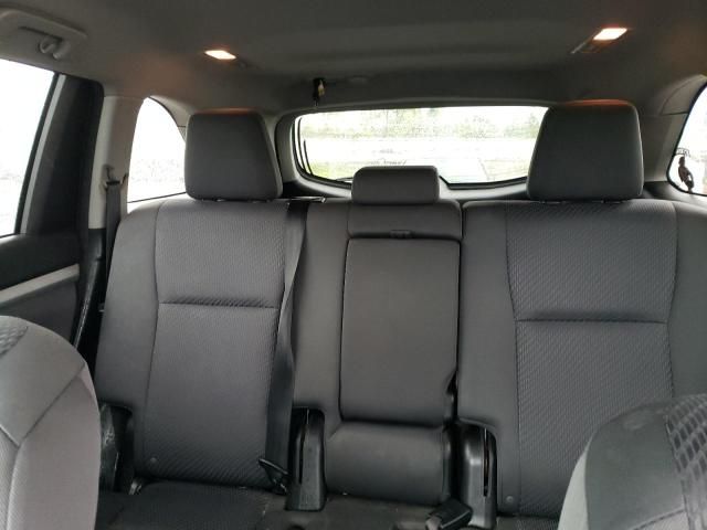 2016 Toyota Highlander LE