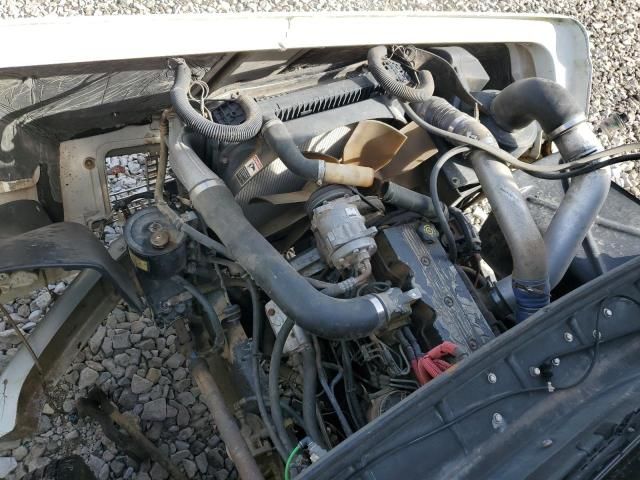 2002 Freightliner Medium Conventional FL70