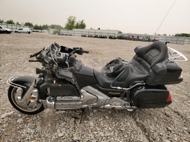 2001 Honda GL1800